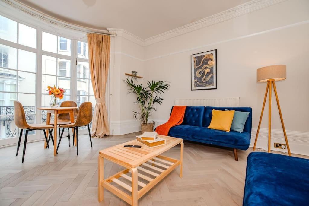 Beautiful Sea View I Spacious One Bed Room Flat I Sleep 4 Guests Bp2 Brighton Luaran gambar