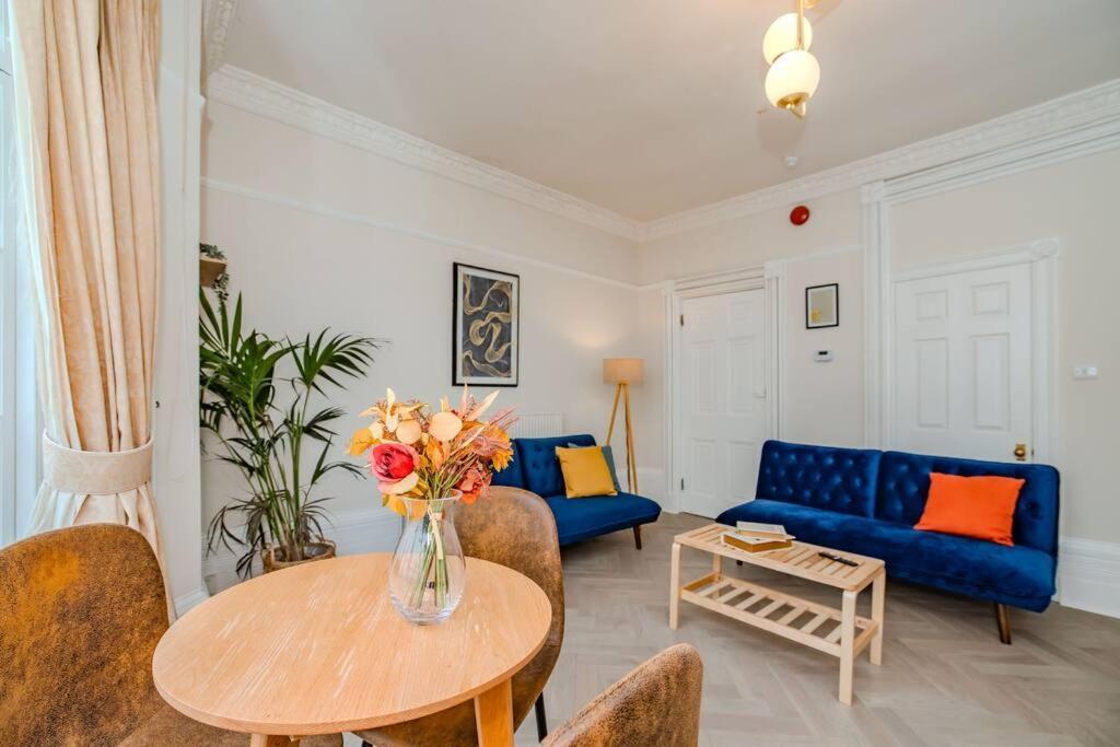 Beautiful Sea View I Spacious One Bed Room Flat I Sleep 4 Guests Bp2 Brighton Luaran gambar